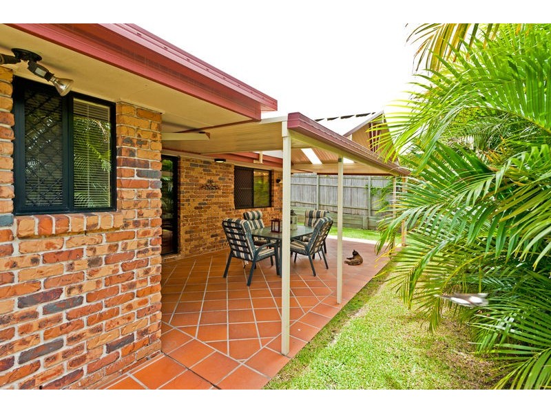8 Monica Court, Eatons Hill QLD 4037