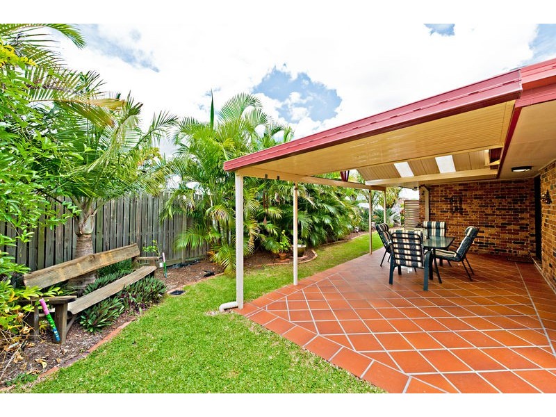 8 Monica Court, Eatons Hill QLD 4037