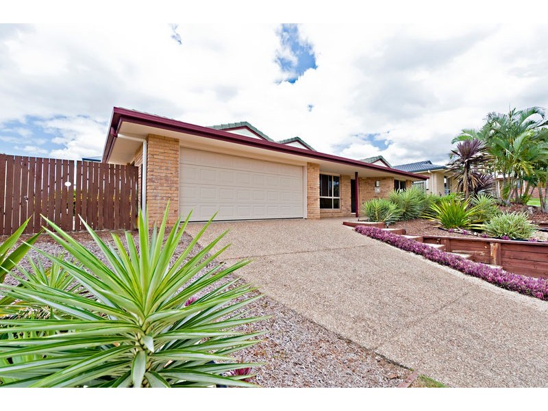 16 Gumview Street, Albany Creek QLD 4035