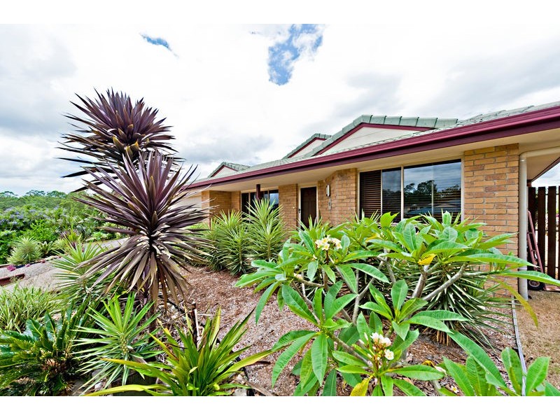 16 Gumview Street, Albany Creek QLD 4035