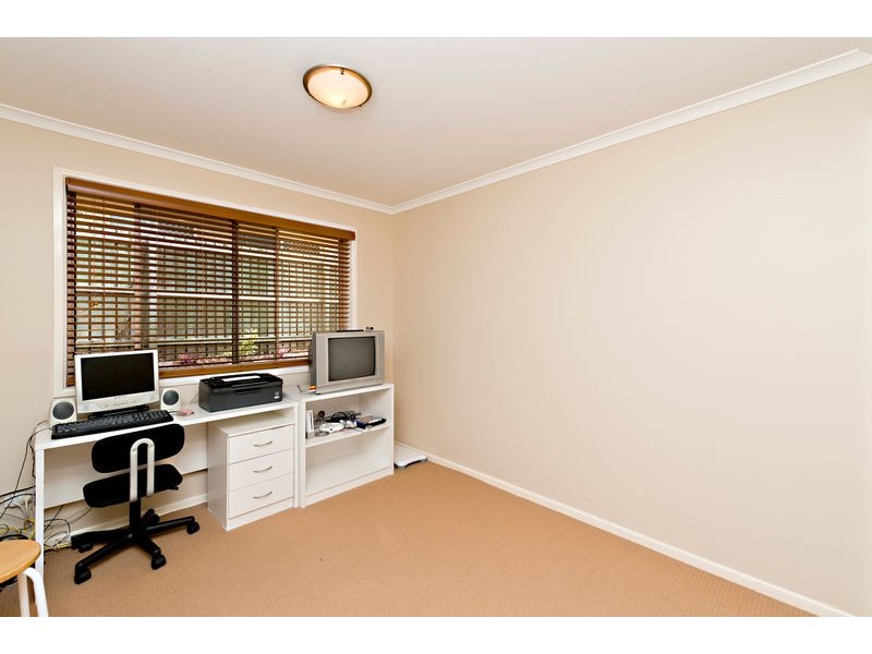 16 Gumview Street, Albany Creek QLD 4035