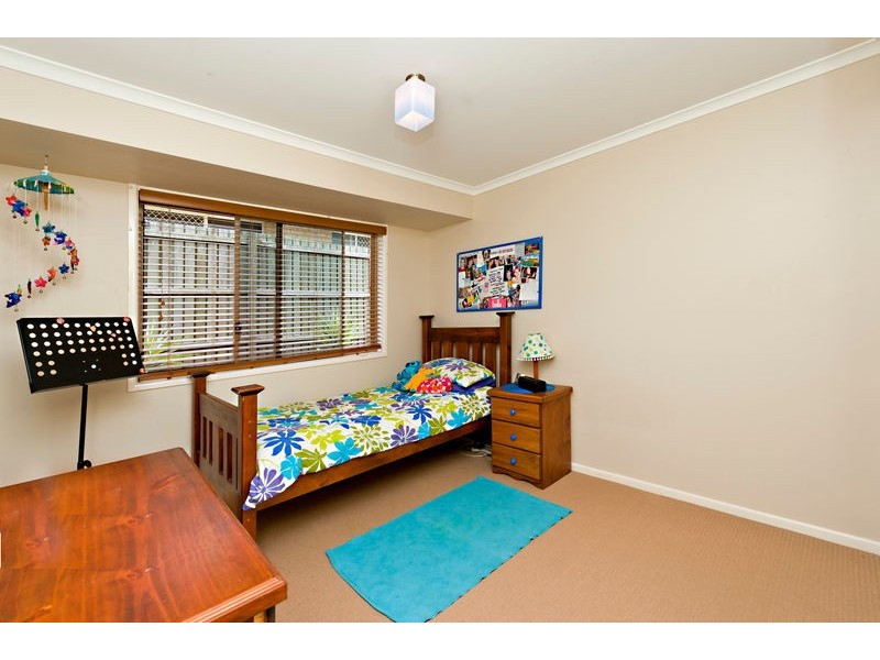 16 Gumview Street, Albany Creek QLD 4035