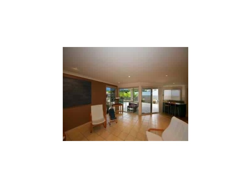 6 Altissimo Court, Eatons Hill QLD 4037