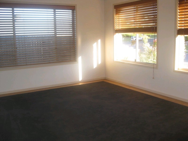 6 Altissimo Court, Eatons Hill QLD 4037