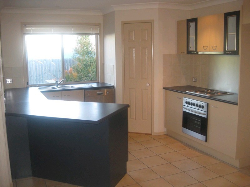 6 Altissimo Court, Eatons Hill QLD 4037