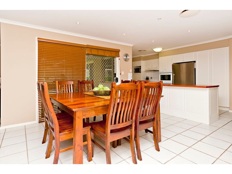 14 Gumview Street, Albany Creek QLD 4035