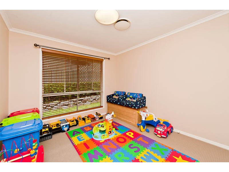 14 Gumview Street, Albany Creek QLD 4035