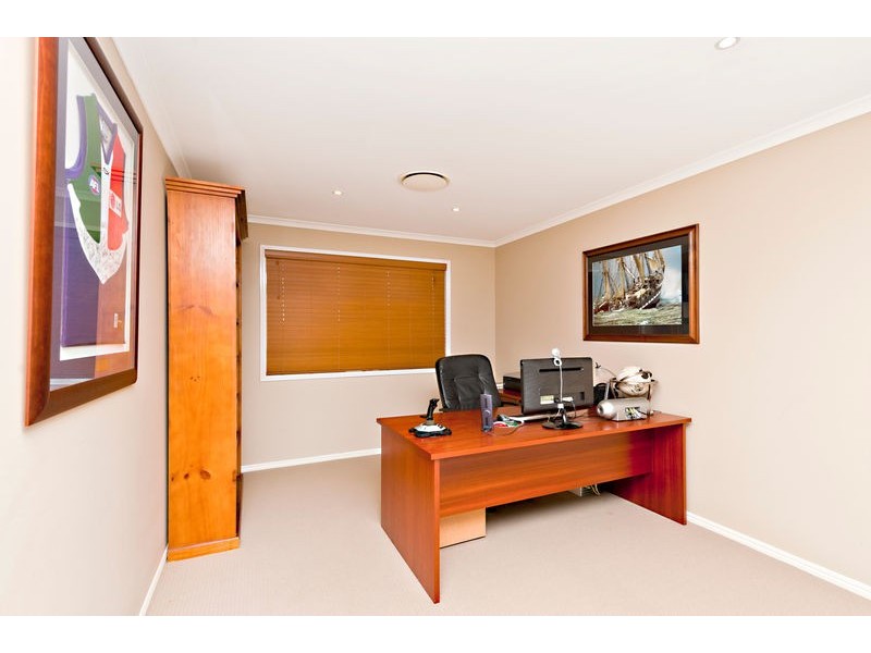 14 Gumview Street, Albany Creek QLD 4035