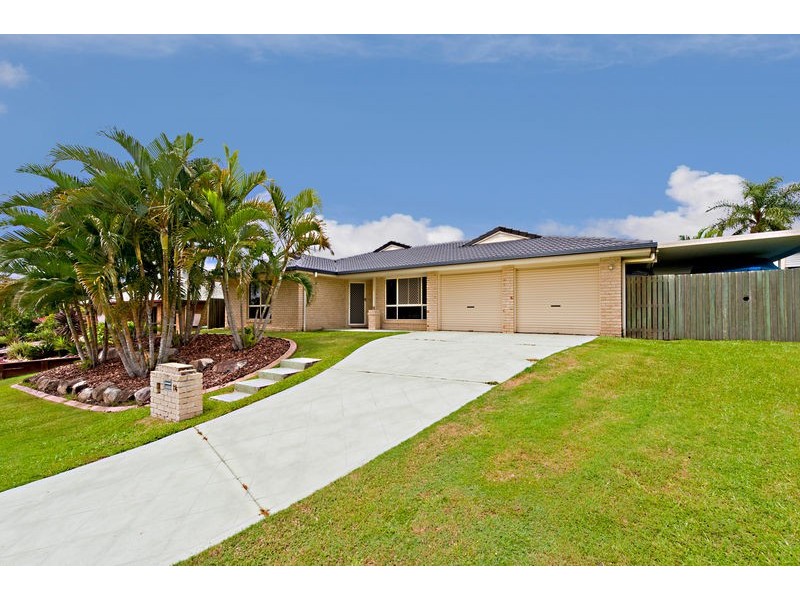 14 Gumview Street, Albany Creek QLD 4035