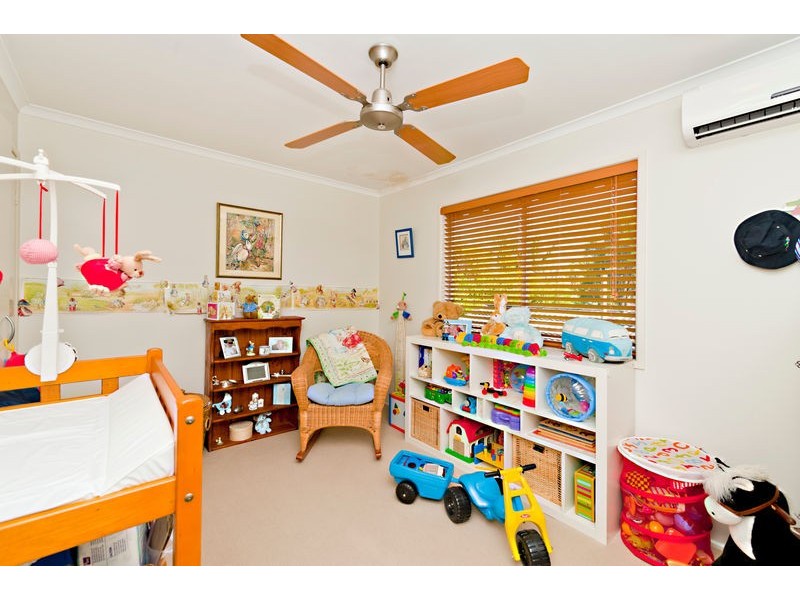 45 Folkstone Avenue, Albany Creek QLD 4035