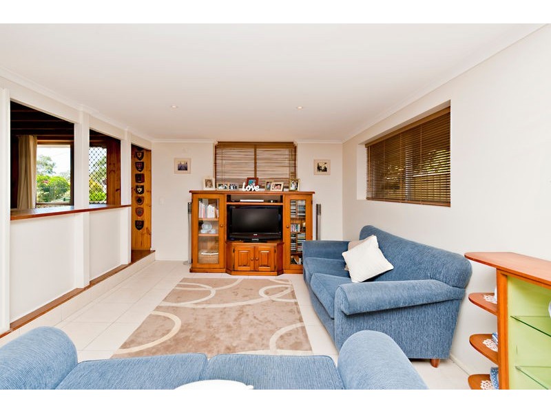 45 Folkstone Avenue, Albany Creek QLD 4035