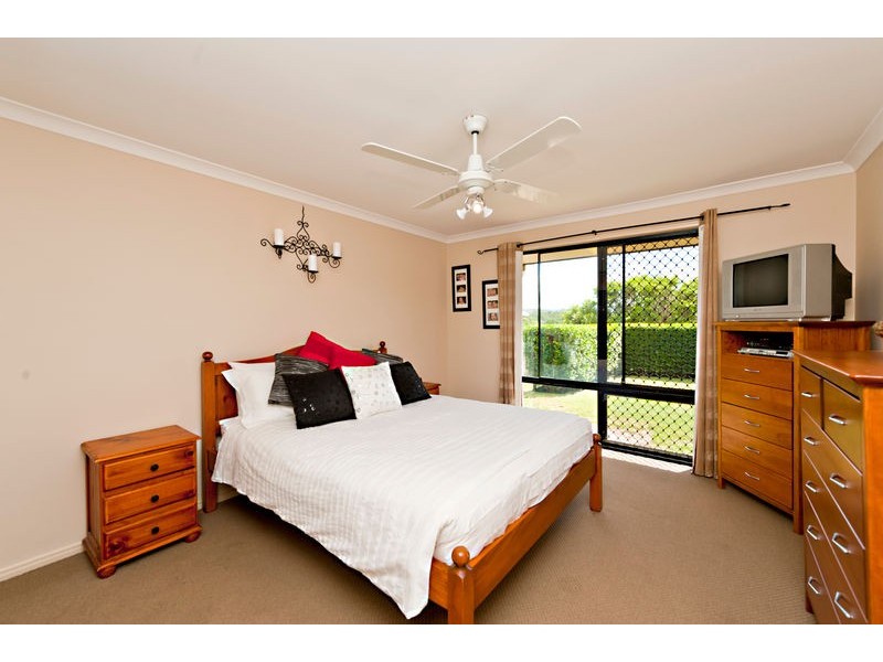 2 Morinda Court, Warner QLD 4500