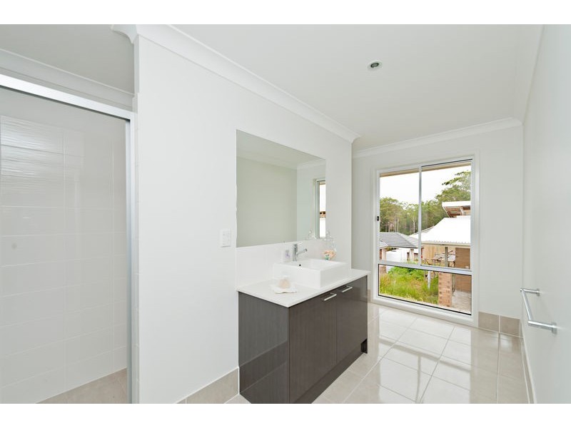 8 Perrins Close, Warner QLD 4500
