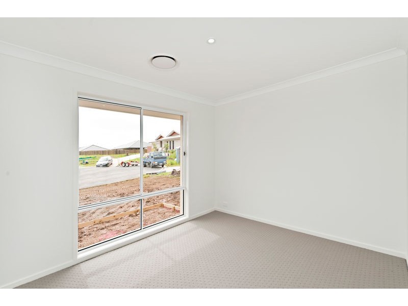 8 Perrins Close, Warner QLD 4500