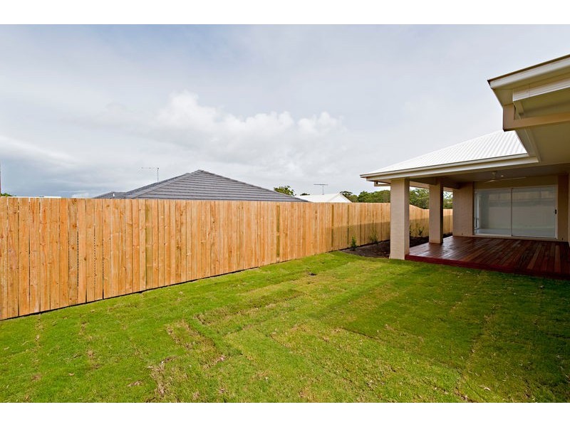 8 Perrins Close, Warner QLD 4500