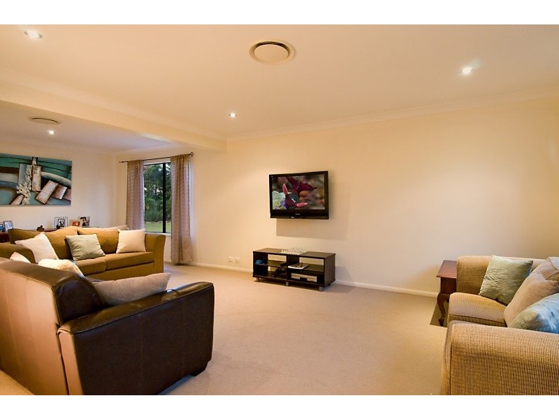 23 Montclare Court, Cashmere QLD 4500