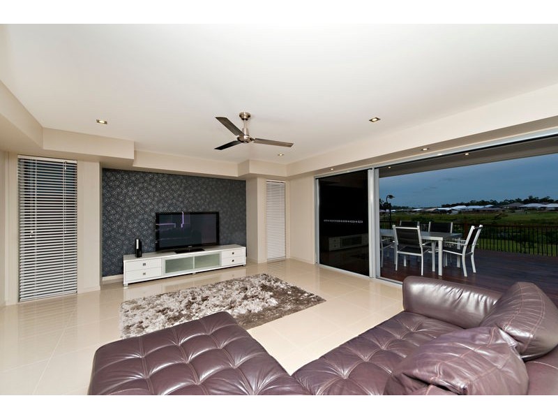 50 Ballyalla Crescent, Warner QLD 4500
