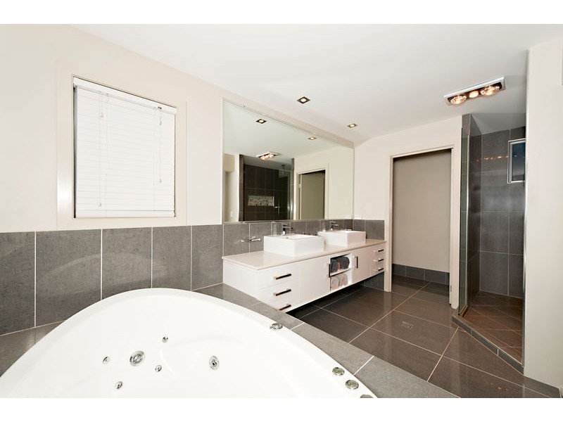 50 Ballyalla Crescent, Warner QLD 4500