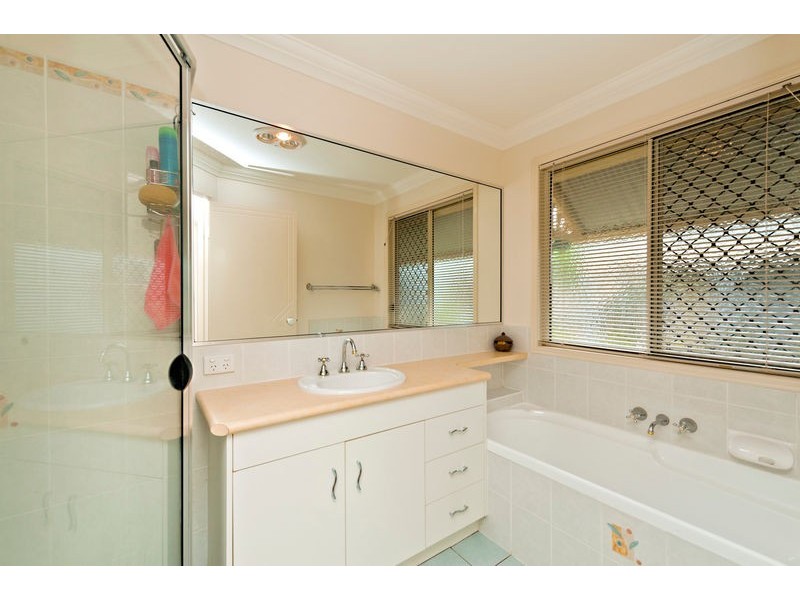 4 Rothschild Street, Eatons Hill QLD 4037