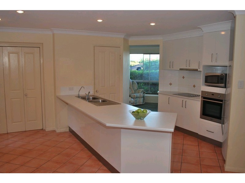 34 Boondooma Circuit, Albany Creek QLD 4035