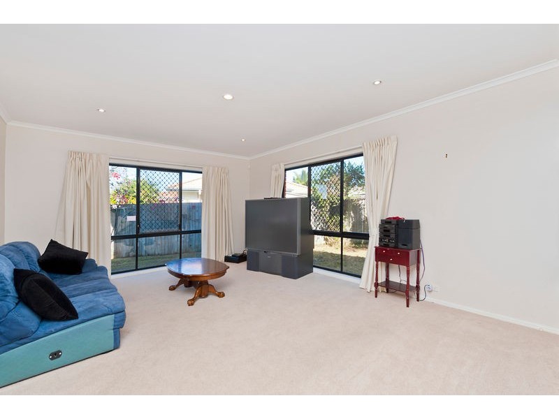 5 Applegum Court, Warner QLD 4500