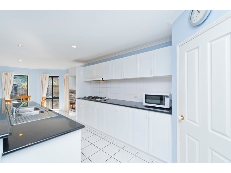 5 Applegum Court, Warner QLD 4500