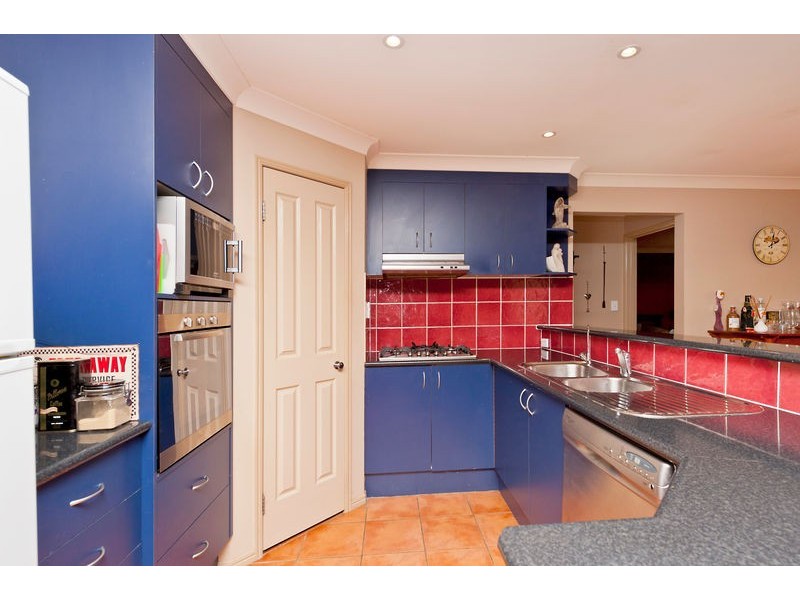 81 Lancewood Drive, Albany Creek QLD 4035