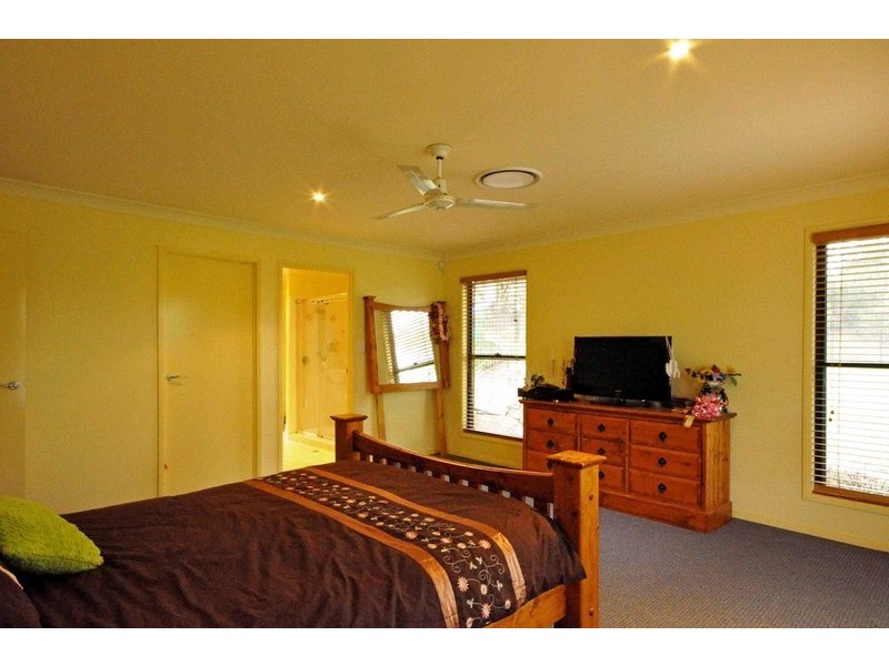 50 Ira Buckby Road West, Cashmere QLD 4500