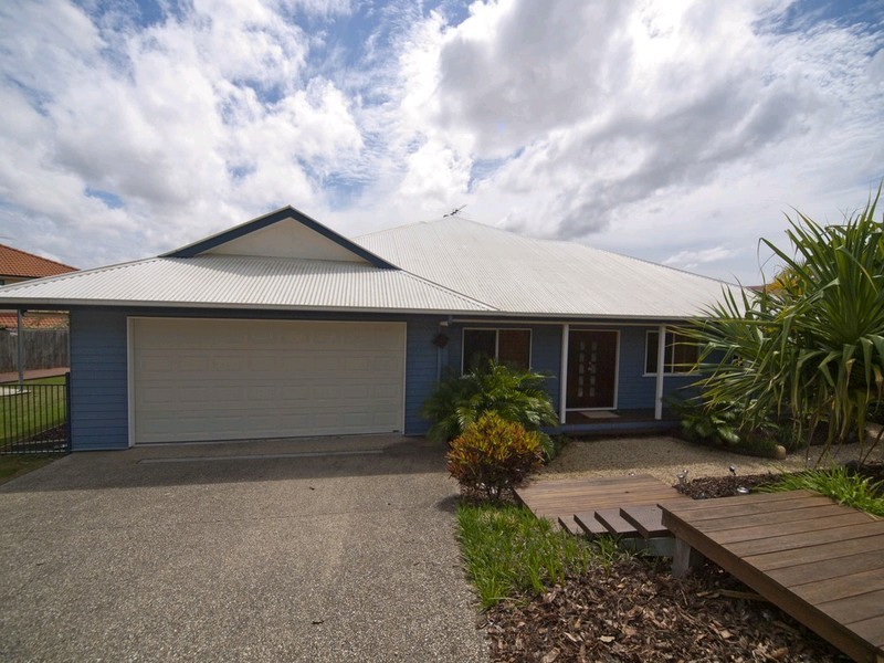 6 Laceflower Crescent, Eatons Hill QLD 4037