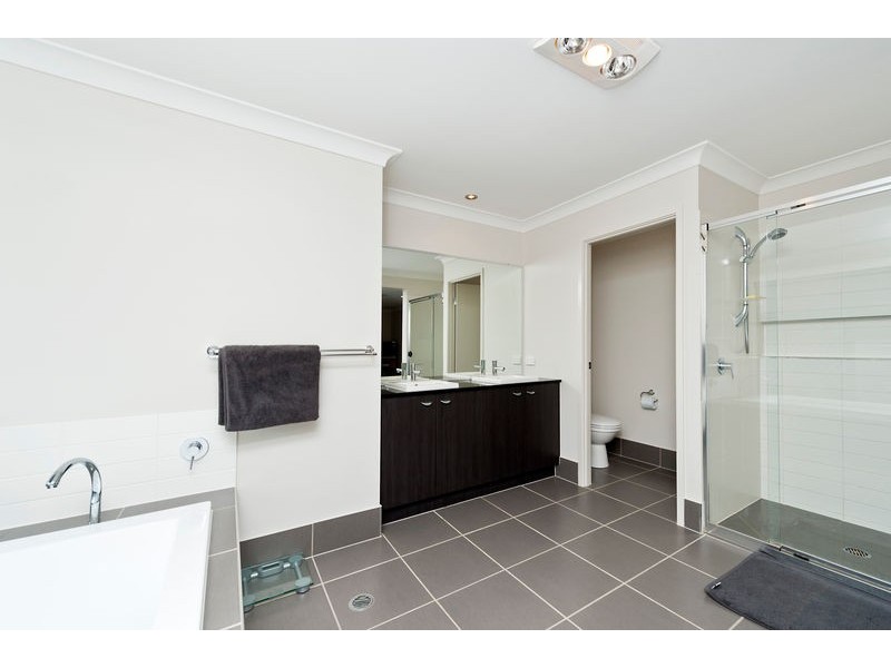 26 Ballyalla Crescent, Warner QLD 4500