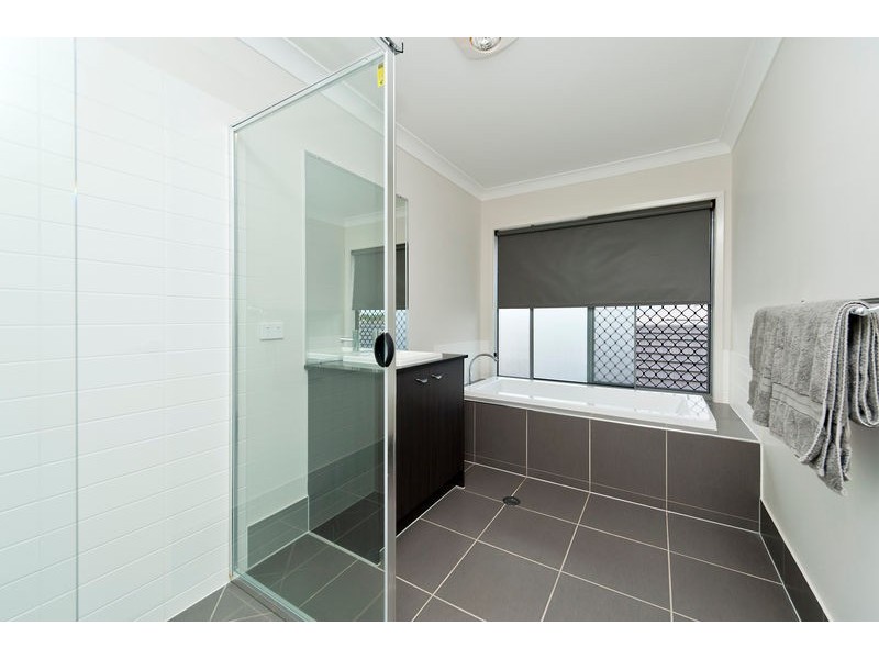 26 Ballyalla Crescent, Warner QLD 4500