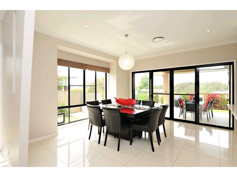 43 Bunya Crossing Road, Eatons Hill QLD 4037