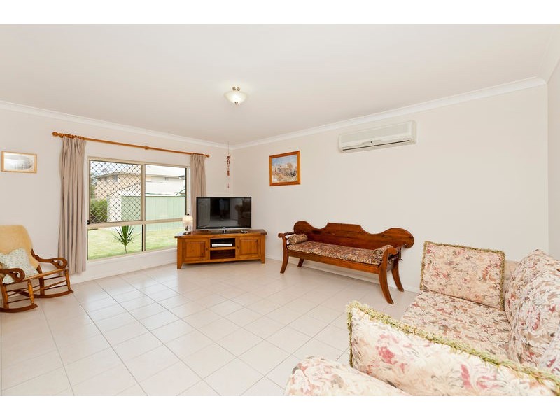 90 Gum Street, Warner QLD 4500