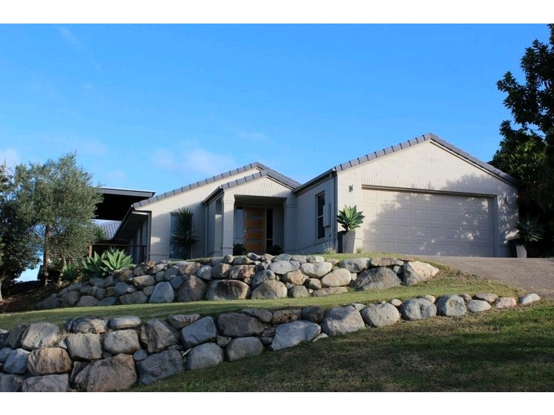 15 Windrush Close, Eatons Hill QLD 4037