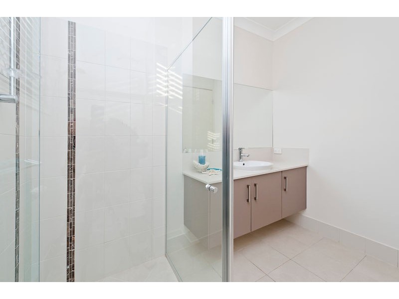 6 Confluence Court, Eatons Hill QLD 4037