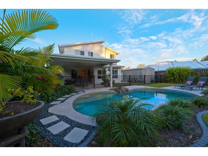 6 Confluence Court, Eatons Hill QLD 4037