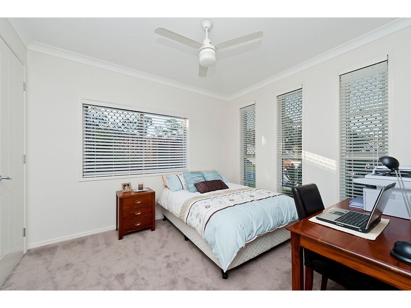 6 Confluence Court, Eatons Hill QLD 4037