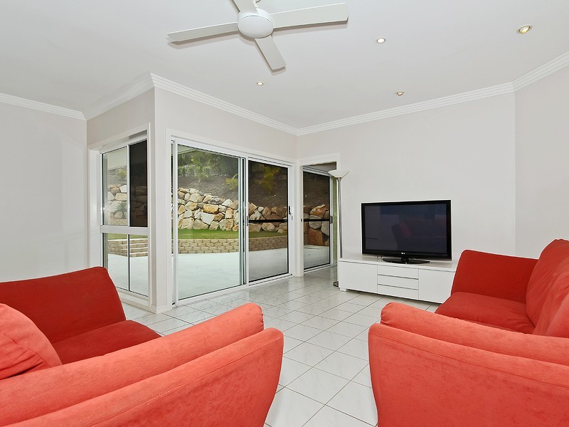 24 Listonia Drive, Albany Creek QLD 4035