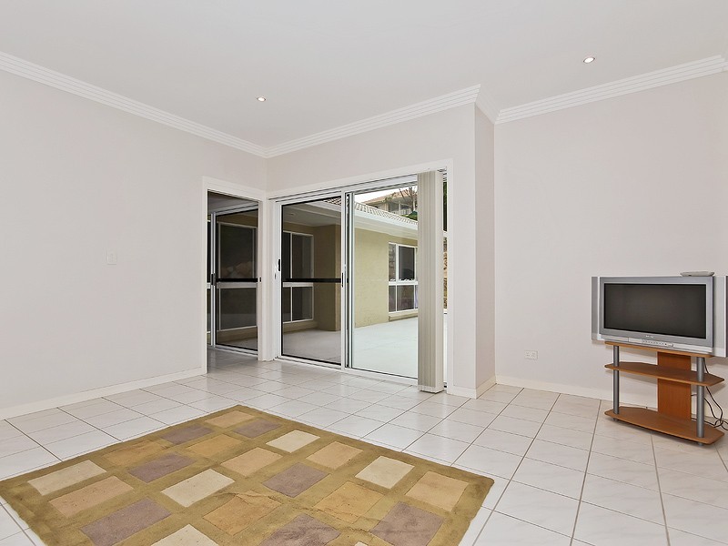 24 Listonia Drive, Albany Creek QLD 4035