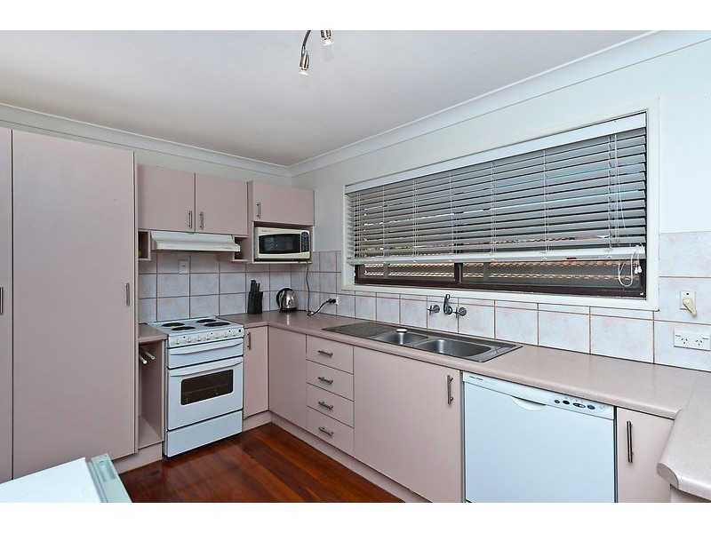 1 Avon Crescent, Albany Creek QLD 4035