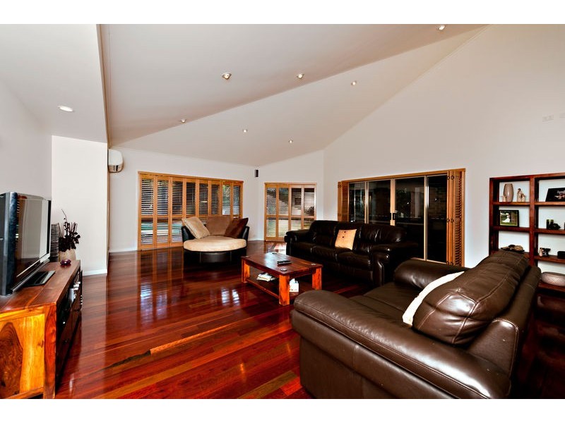 3 Ganton Place, Albany Creek QLD 4035