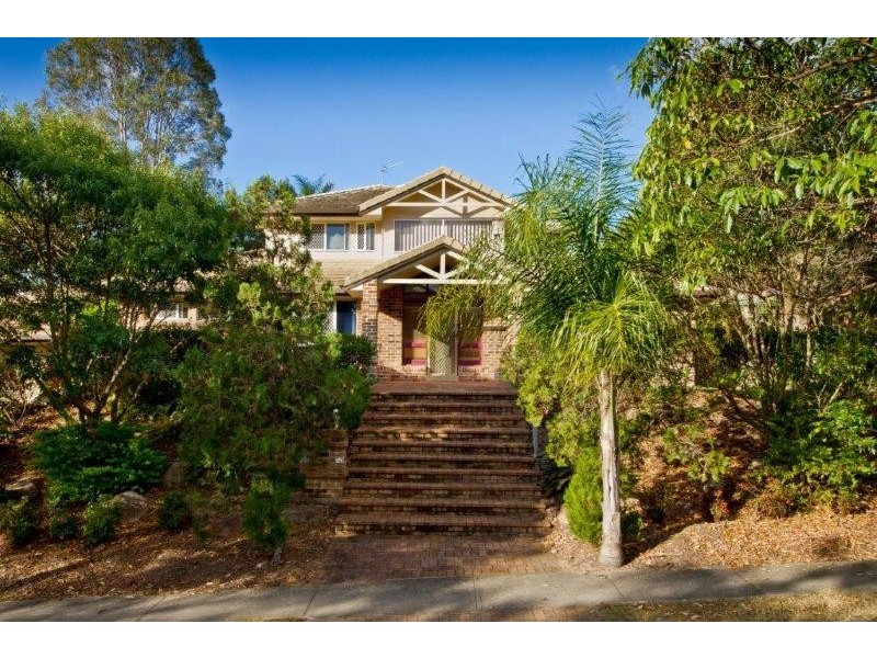 18 Turnberry Crescent, Albany Creek QLD 4035