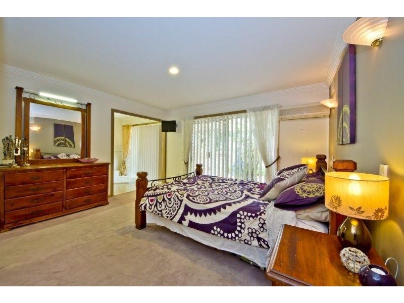 18 Turnberry Crescent, Albany Creek QLD 4035