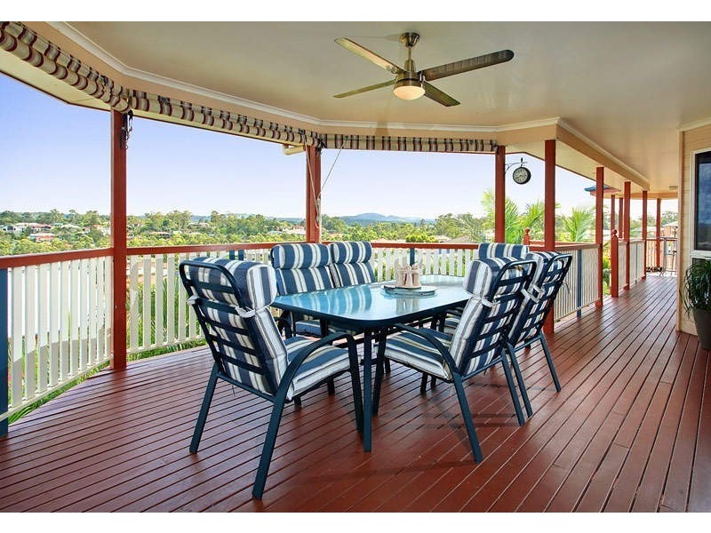 1 Kardinal Court, Eatons Hill QLD 4037