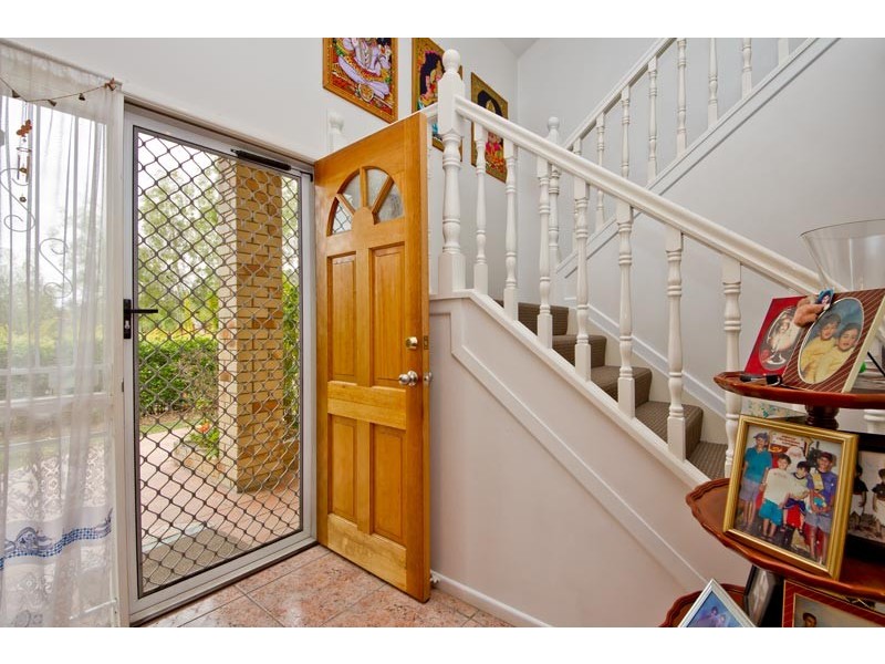 2 Silkyoak Way, Albany Creek QLD 4035