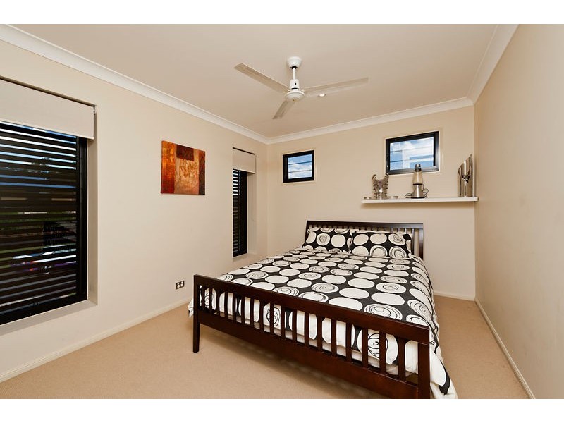 7 Diorama Court, Eatons Hill QLD 4037
