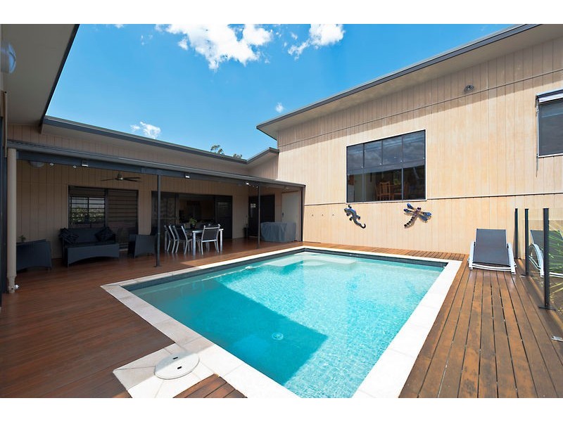 7 Diorama Court, Eatons Hill QLD 4037