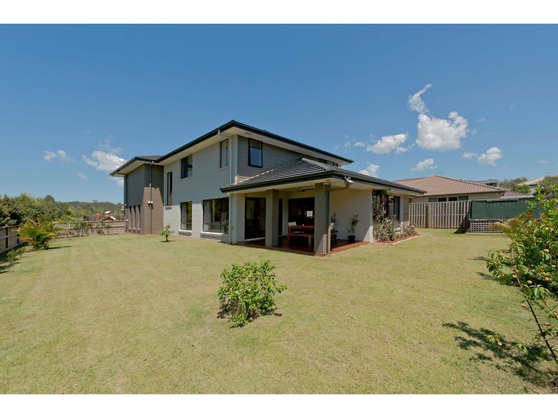 15 Rivergum Drive, Eatons Hill QLD 4037