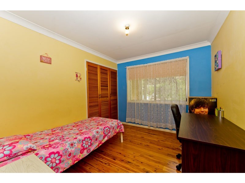 4 Janus Court, Eatons Hill QLD 4037