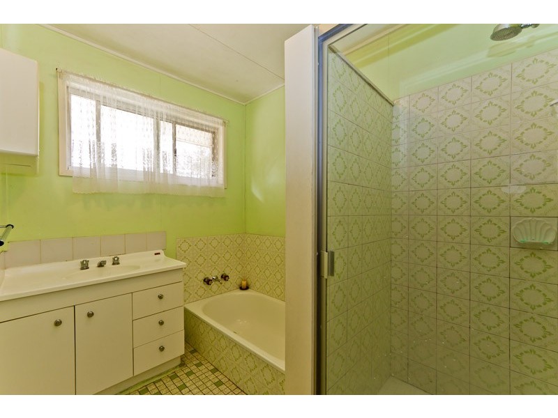 4 Janus Court, Eatons Hill QLD 4037